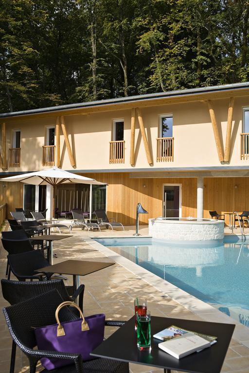 Logis Hotel Parenthese, Restaurant & Spa Chille Exterior photo